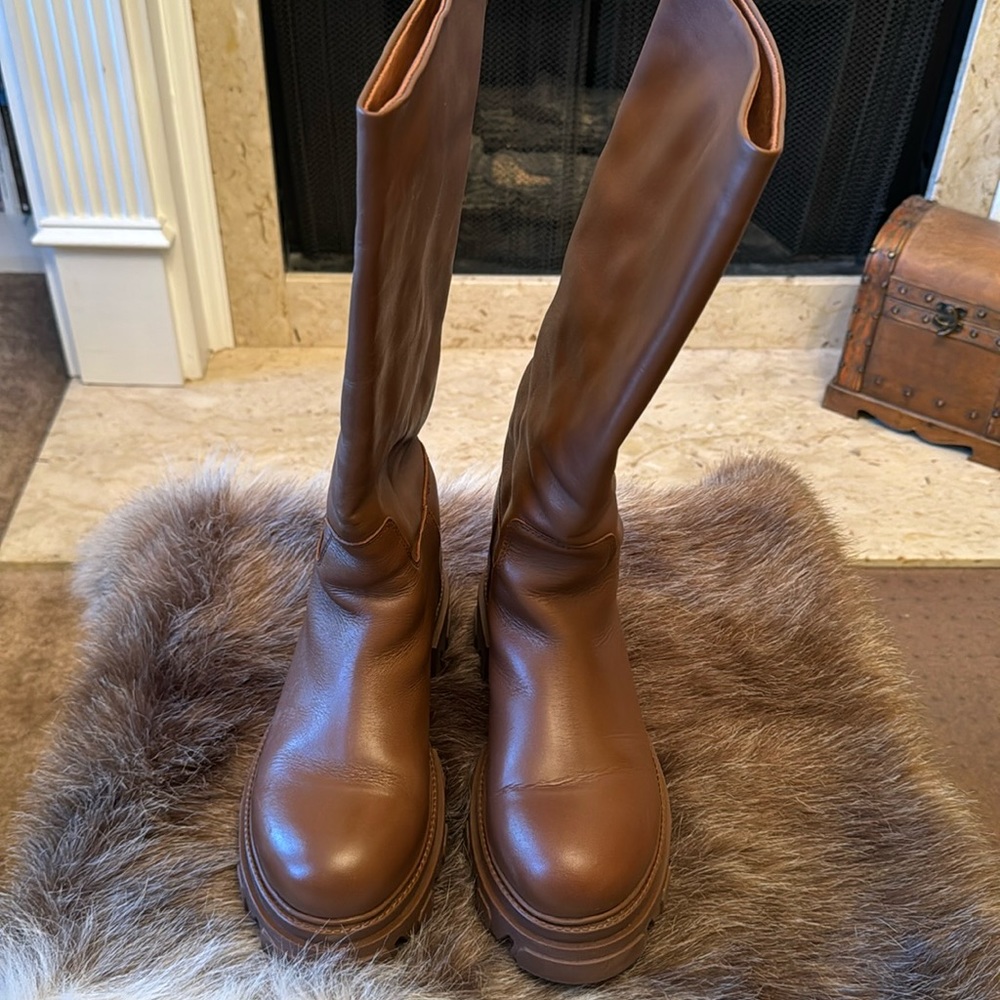 Steve Madden Priority Chucky Lug boot:  Color:  Congnac Leather; Size 9.5